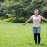 マインドフルネスのメンタルヘルス力への効果(今ここに意識を向けるやり方でコミュ力おばけに)