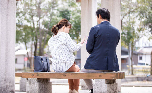 モテる人の人付き合いは「広く浅く」？「狭く深く」？