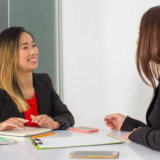 人見知りで「初対面の時に会話が続かない人」の対処法~コミュ力おばけの雑談力