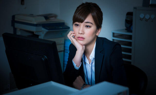 会社の居心地も雰囲気も気持ち悪い 息苦しい 転会社の居心地も雰囲気も気持ち悪い 仕事を辞めたい時は転職 起業 職するか我慢するか起業するか