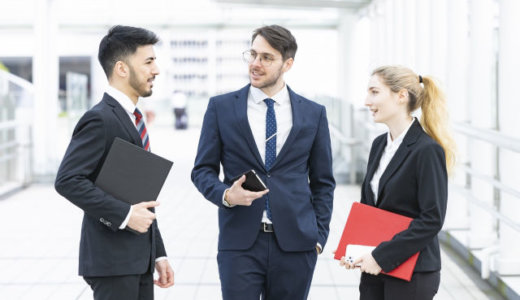 難しい言葉を使う人は損！伝わる話し方はわかりやすいのがコツ